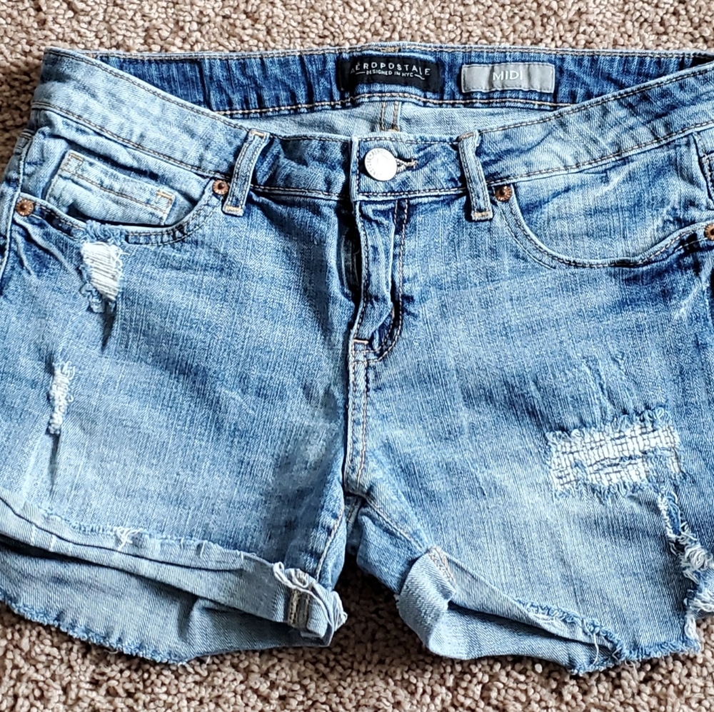 Aeropostale Midi Shorts